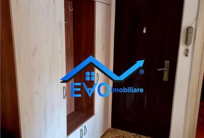 Apartament cu 2 camere decomandat în Nicolina