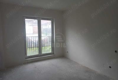 Apartament cu 3 camere semidecomandat în Florești - 6