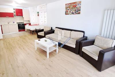 Apartament cu 2 camere semidecomandat, mobilat în Tractorul