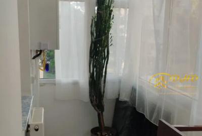 Apartament cu 2 camere decomandat în Nicolina