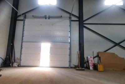 Spațiu comercial, de 200 mp, în Centura - 2