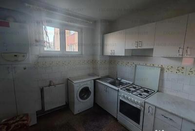 Apartament cu 3 camere decomandat în Astra - 1