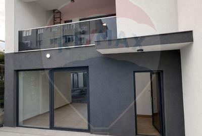 Casă cu 4 camere cu Teren 300 Mp în Casa de Cultură - 1