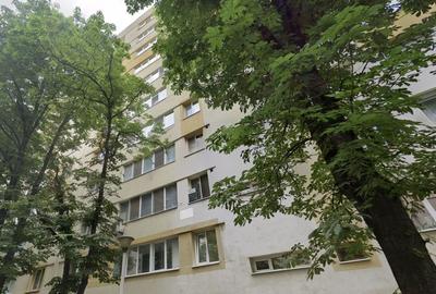 Apartament 3 camere de renovat in bloc anvelopat in zona Obor - 1
