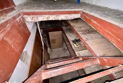 Apartament cu 3 camere decomandat în 9 Mai - 2