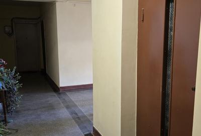 Garsonieră decomandată, mobilată în Central - 16