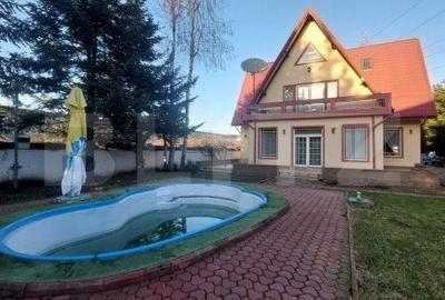 Vila, 10 camere, 580 mp, zona Cartier Albert - 1