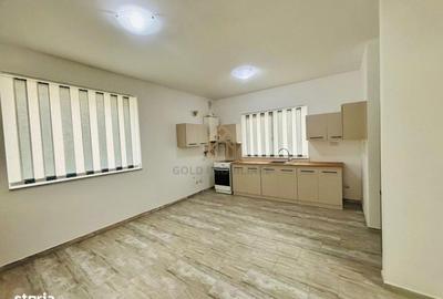 Casă cu 4 camere cu Teren 500 Mp în Central - 11