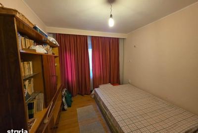 Casă cu 4 camere cu Teren 2400 Mp în Central - 5