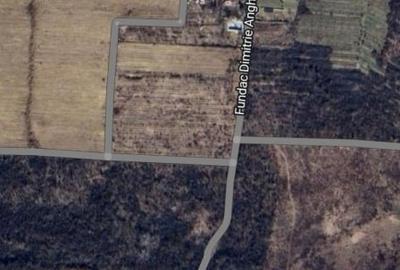 Teren de vânzare - 2 parcele - 2000m și 3281m - 2