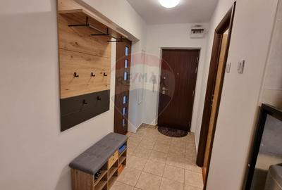 Apartament cu 1 camere decomandat, mobilat în 13 Septembrie - 2