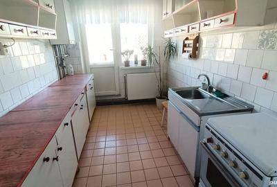 Apartament cu 4 camere decomandat în Dâmbu Pietros - 2