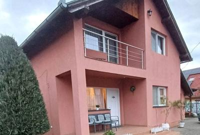 Casă cu 4 camere cu Teren 600 Mp în Corunca - 1