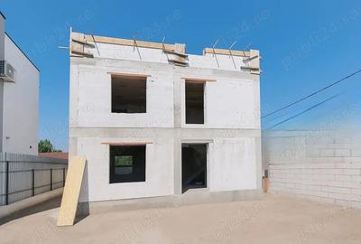 Casă cu 4 camere cu Teren 400 Mp în Costi - 3