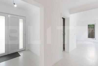 Casă cu 6 camere cu Teren 910 Mp în Săcălaz - 4