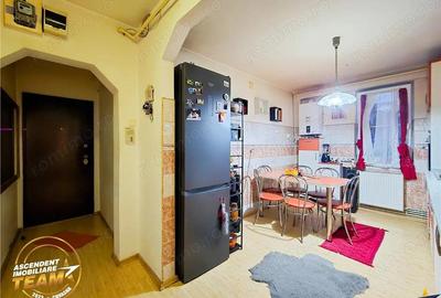 Film Tur 3D! Central,decomandat,2bai, 2balcoane,luminatie E.V,confort 1, perspectiva panoramica,Sfa - 18