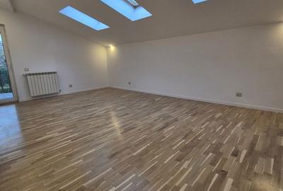 Casă cu 6 camere cu Teren 580 Mp în Central - 16