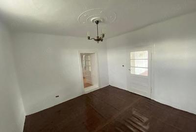 Casă cu 2 camere cu Teren 2880 Mp în Sintea Mare - 3