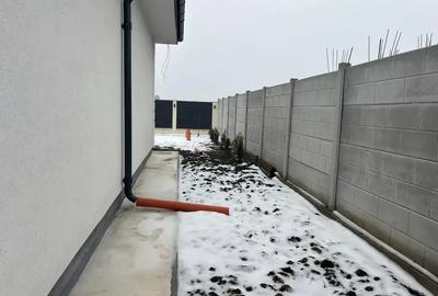 Casă cu 3 camere cu Teren 427 Mp în Central - 12