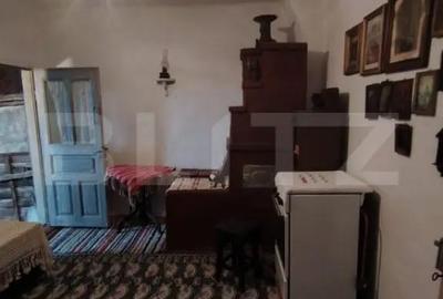Casă cu 3 camere cu Teren 2310 Mp în Central - 4
