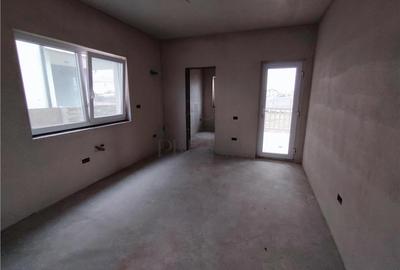 Casă individuală cu 4 camere cu Canalizare în Moșnița Veche - 11