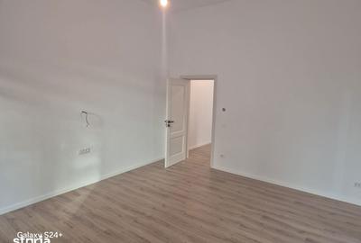 Casă cu 4 camere cu Teren 462 Mp în Central - 4