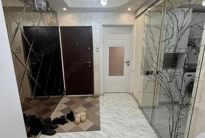 Apartament cu 3 camere decomandat în Rahova - 2