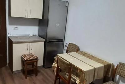 Apartament cu 3 camere decomandat în Centrul Civic - 3
