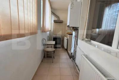 Apartament cu 2 camere semidecomandat în Micro 6 - 1