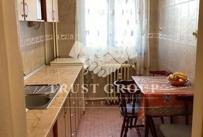 Apartament cu 3 camere decomandat în Banu Manta