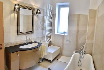 Apartament, 5 camere, loc de parcare, zona Take Ionescu