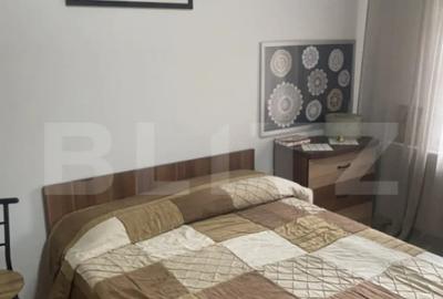 Casă cu 7 camere cu Teren 900 Mp în Central