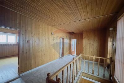 Casă cu 7 camere cu Teren 300 Mp în Gării - 7
