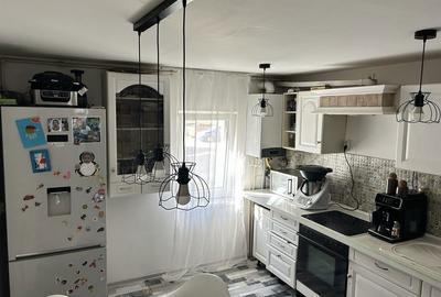 Apartament cu 2 camere semidecomandat în Central - 3