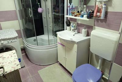 Apartament cu 2 camere decomandat, mobilat în Oravița