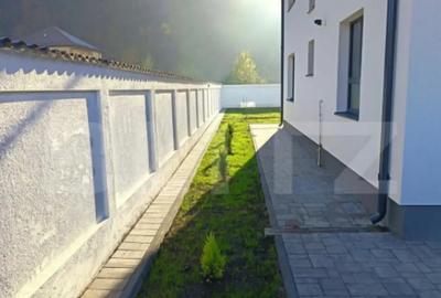 Casă cu 4 camere cu Teren 200 Mp în Bunloc - 1