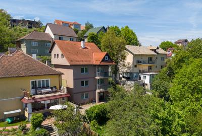 Casă individuală cu 7 camere cu Garaj în Brașovul Vechi - 1