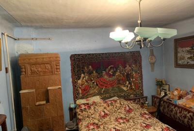 Casă cu 4 camere cu Teren 300 Mp în Apărătorii Patriei - 3