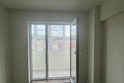 Apartament cu 4 camere semidecomandat în Independenței - 5