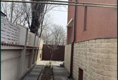 Casă cu 6 camere cu Teren 264 Mp în Cotroceni - 7