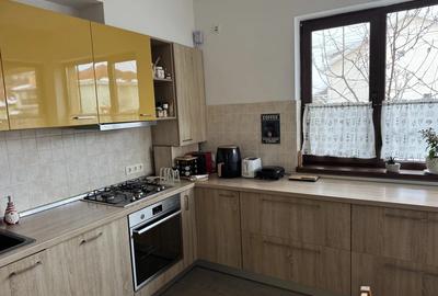 Proprietar-Casa insiruita (pe colt) - 3