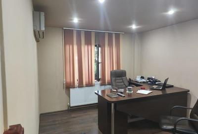 Apartament cu 3 camere decomandat în 9 Mai