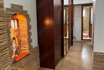 Apartament cu 3 camere decomandat în Central - 4