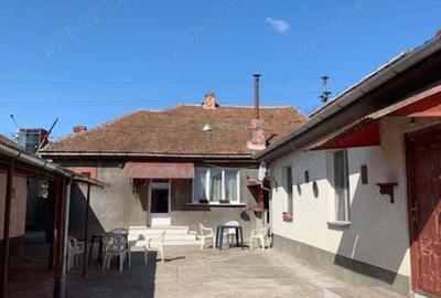Vand casa si teren , str.Muresului - 6