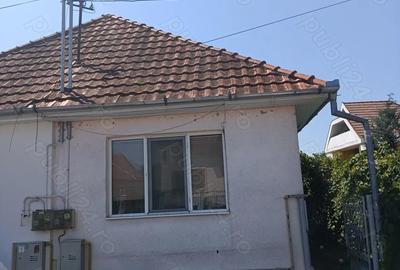 Casă cu 2 camere cu Teren 798 Mp în Sâncraiu de Mureș