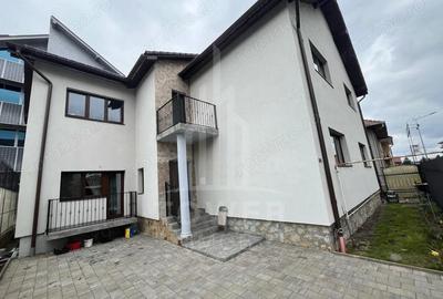 Casa noua cu 8 camere, 5 bai ?i curte 220 mp utili 480.000 - 1