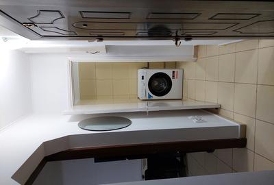 Garsonieră decomandată în Eroii Revoluției - 2