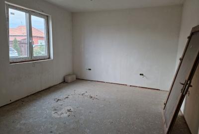 Casă cu 3 camere în Central - 2