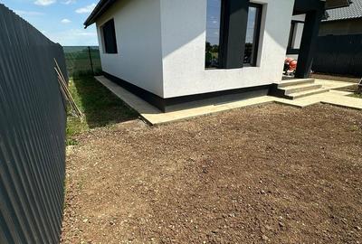 Casă cu 3 camere cu Teren 250 Mp în Crevedia - 8