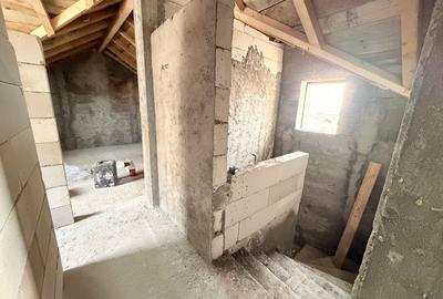 Casa deosebita P+1+M. Strada asfaltata. Constructie noua. - 19